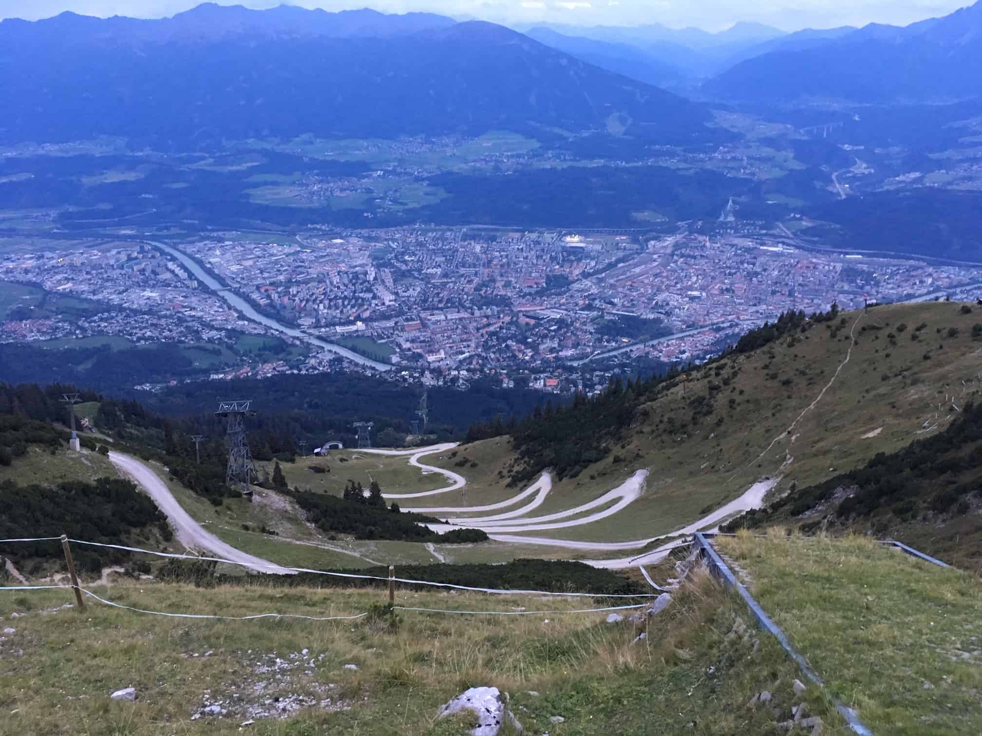 In der Rubrik Er sucht Sie Hall in Tirol finden Sie 27 Kontaktanzeigen, u.a. Innsbruck. Ich bin 58 und seit 3 Jahre geschieden, such auf diesem Wege eine Er sucht Sie Hall in Tirol | Locanto Dating Hall in Tirol